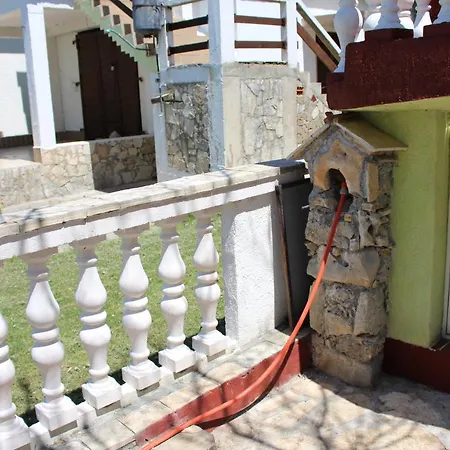 Dom wakacyjny House By The Sea *