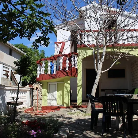 House By The Sea *